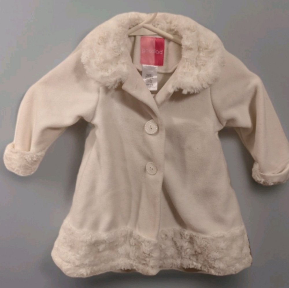 Good Lad Ivory Coat with Faux Fur Collar